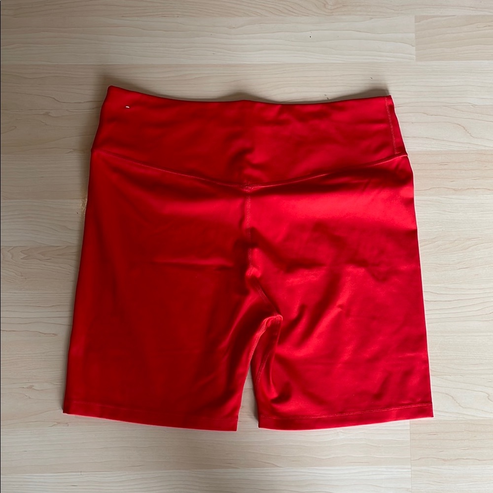 Nike Women's One High-Waisted Biker Shorts 6” Inseam - Red - Picture 4 of 6